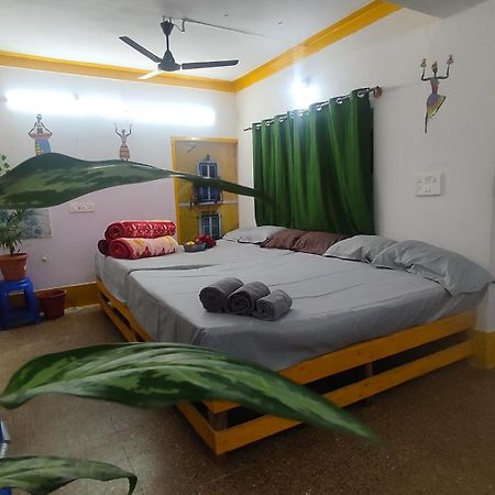 Adh Amilia Gardens Hotel Narasimharaja Puram Bagian luar foto