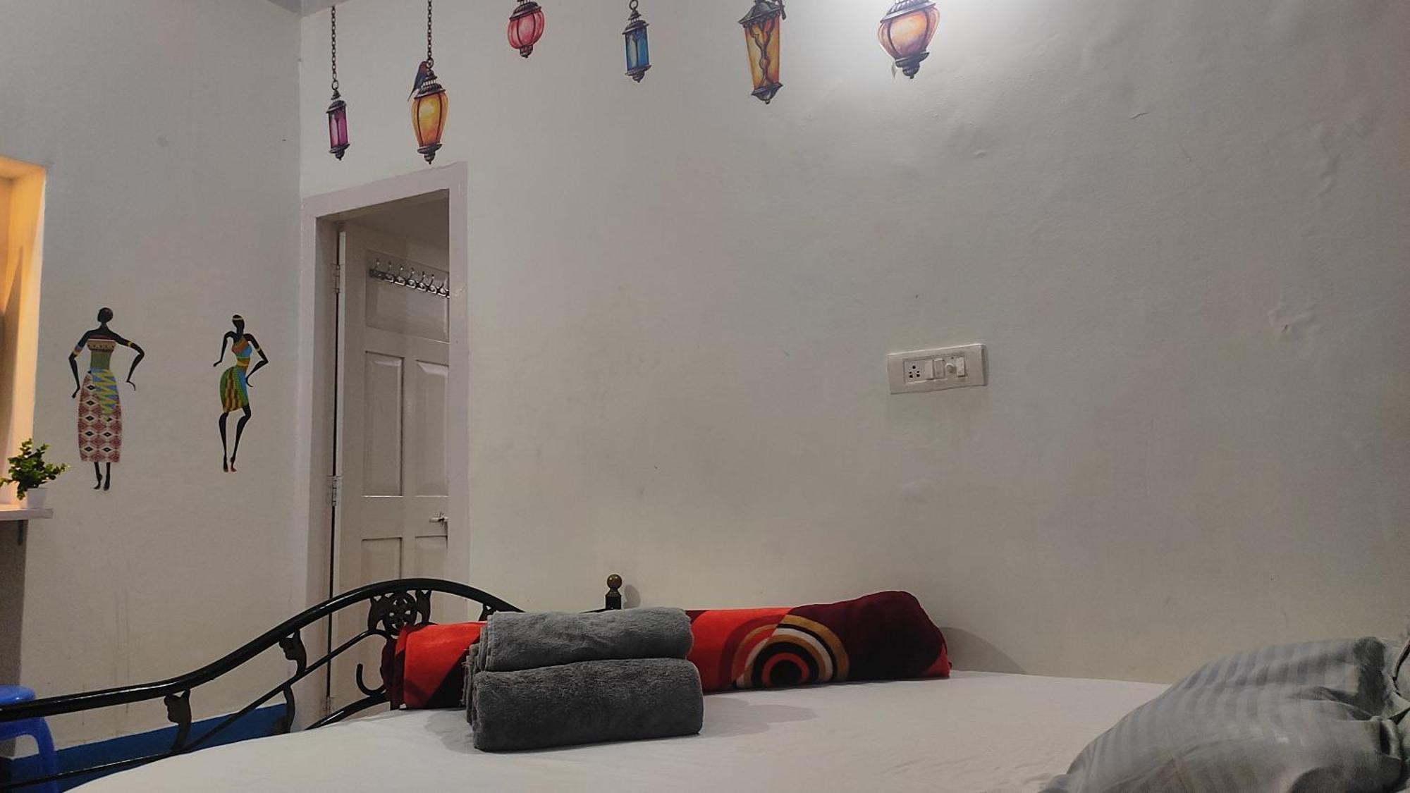 Adh Amilia Gardens Hotel Narasimharaja Puram Bagian luar foto
