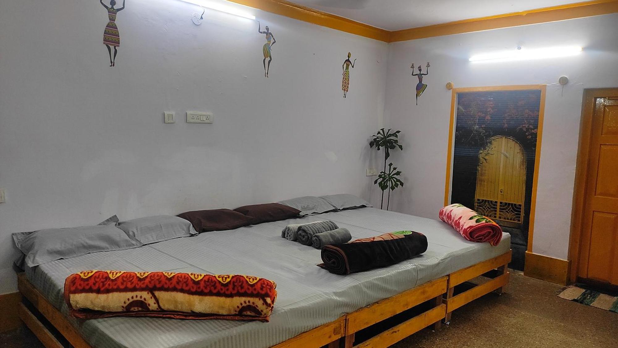 Adh Amilia Gardens Hotel Narasimharaja Puram Bagian luar foto