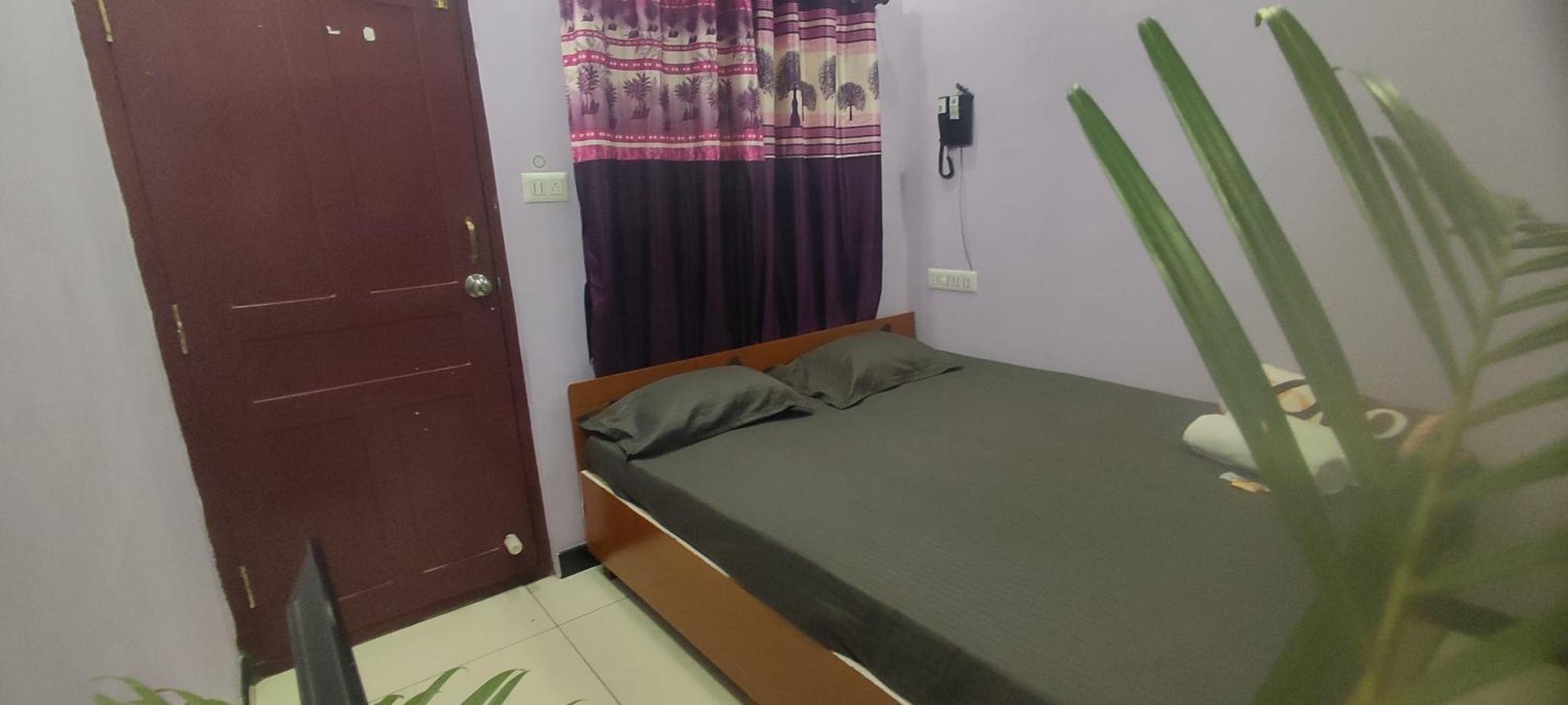 Adh Amilia Gardens Hotel Narasimharaja Puram Bagian luar foto