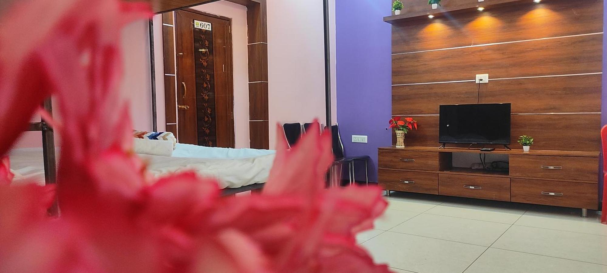 Adh Amilia Gardens Hotel Narasimharaja Puram Bagian luar foto